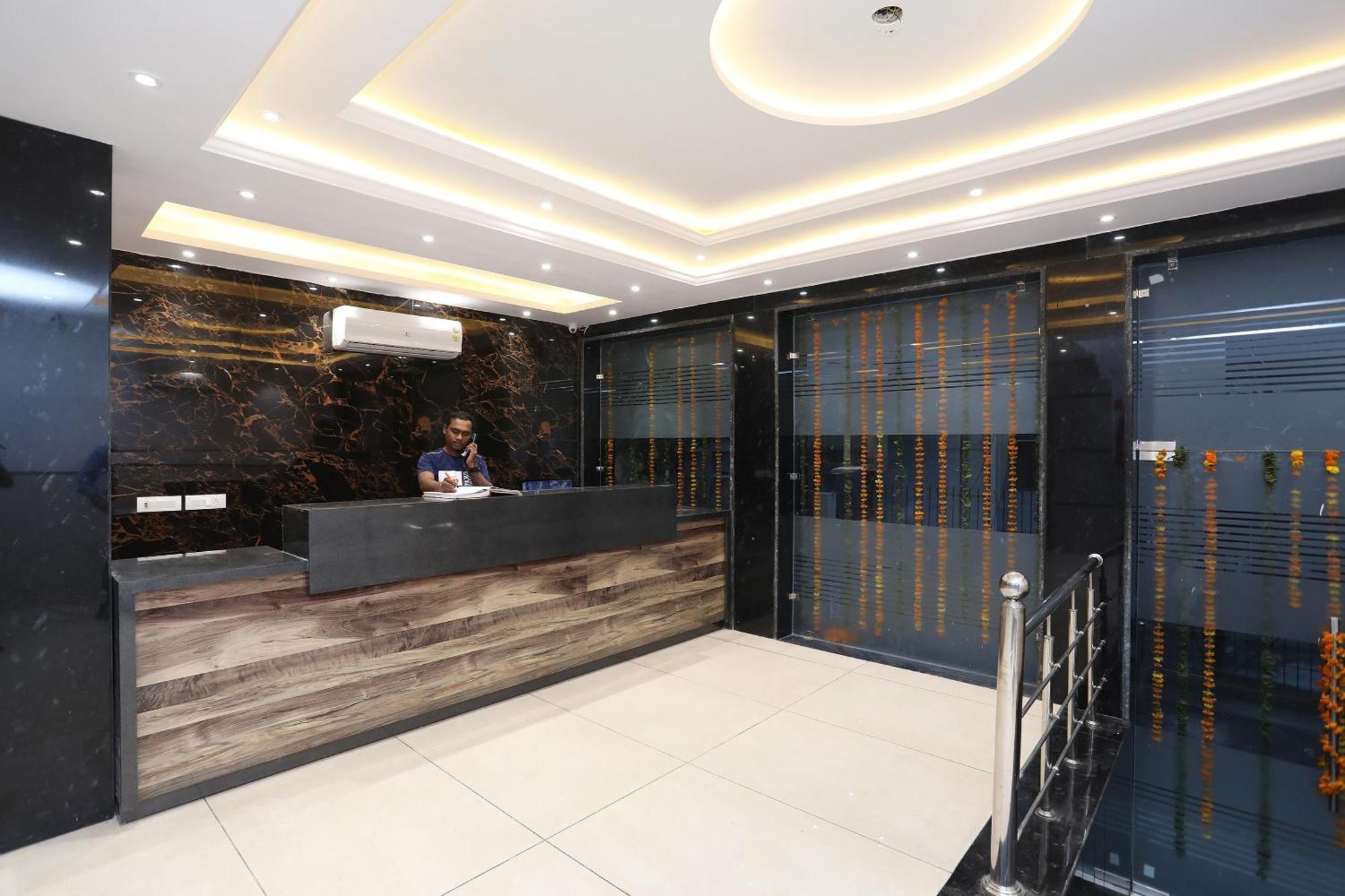 Hotel Ivy Ню Делхи Екстериор снимка